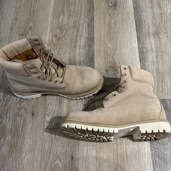 Timberland Nude Boots - Women 9.5/Men Sz 8 - Picture 4 of 4